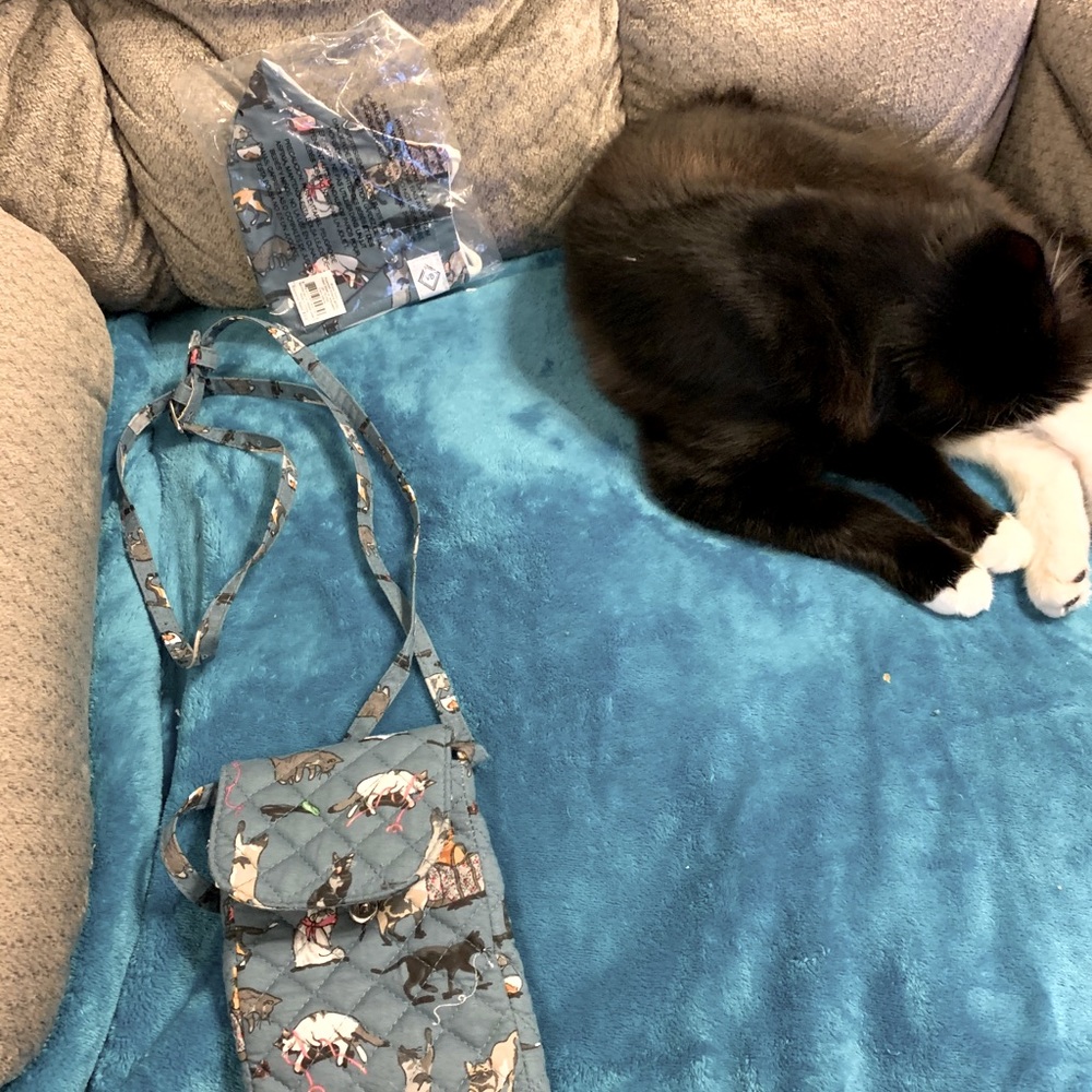 🐈😺VERA BRADLEY CAT’S MEOW PHONE CARRIER